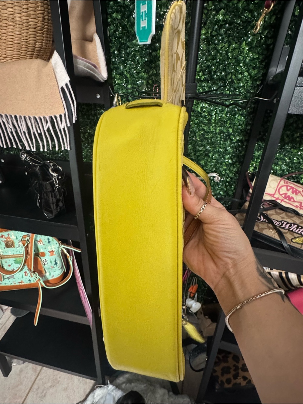 Coach Demi VINTAGE🫶🏻 🍋‍🟩 LIME GREEN RARE - Picture 5 of 7